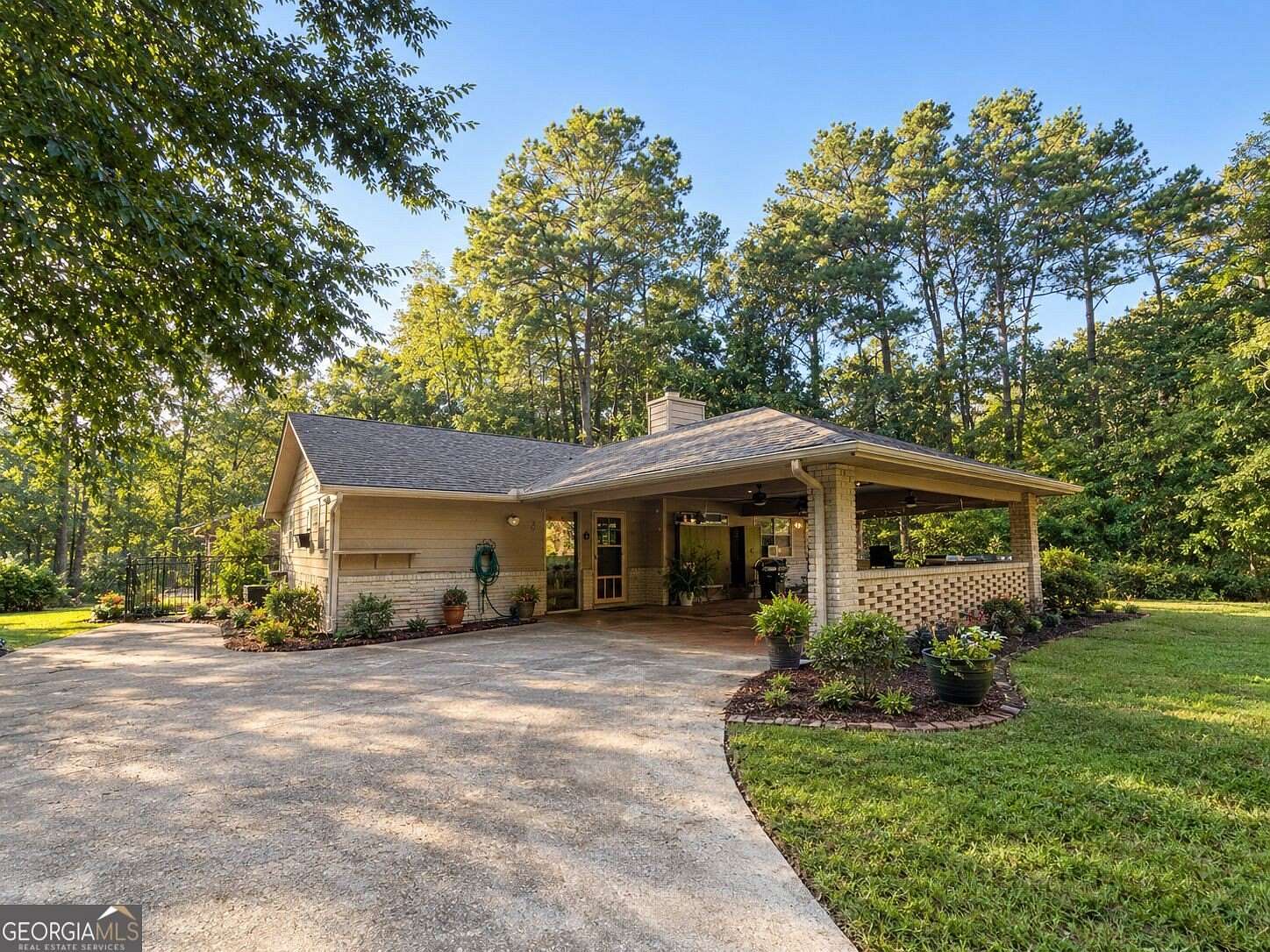 2.1 Acres of Land with Home for Sale in Stockbridge, Georgia