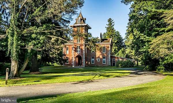 2.3 Acres of Land with Home for Sale in Kennett Square, Pennsylvania