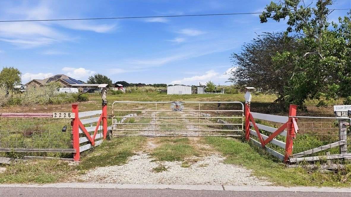 2 Acres of Land for Sale in Ingleside, Texas