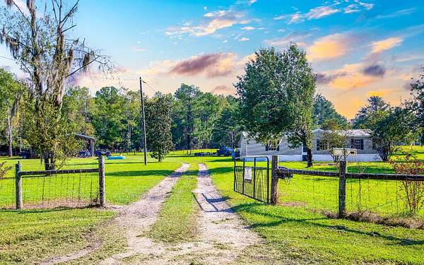 2 Acres of Land with Home for Sale in Jennings, Florida