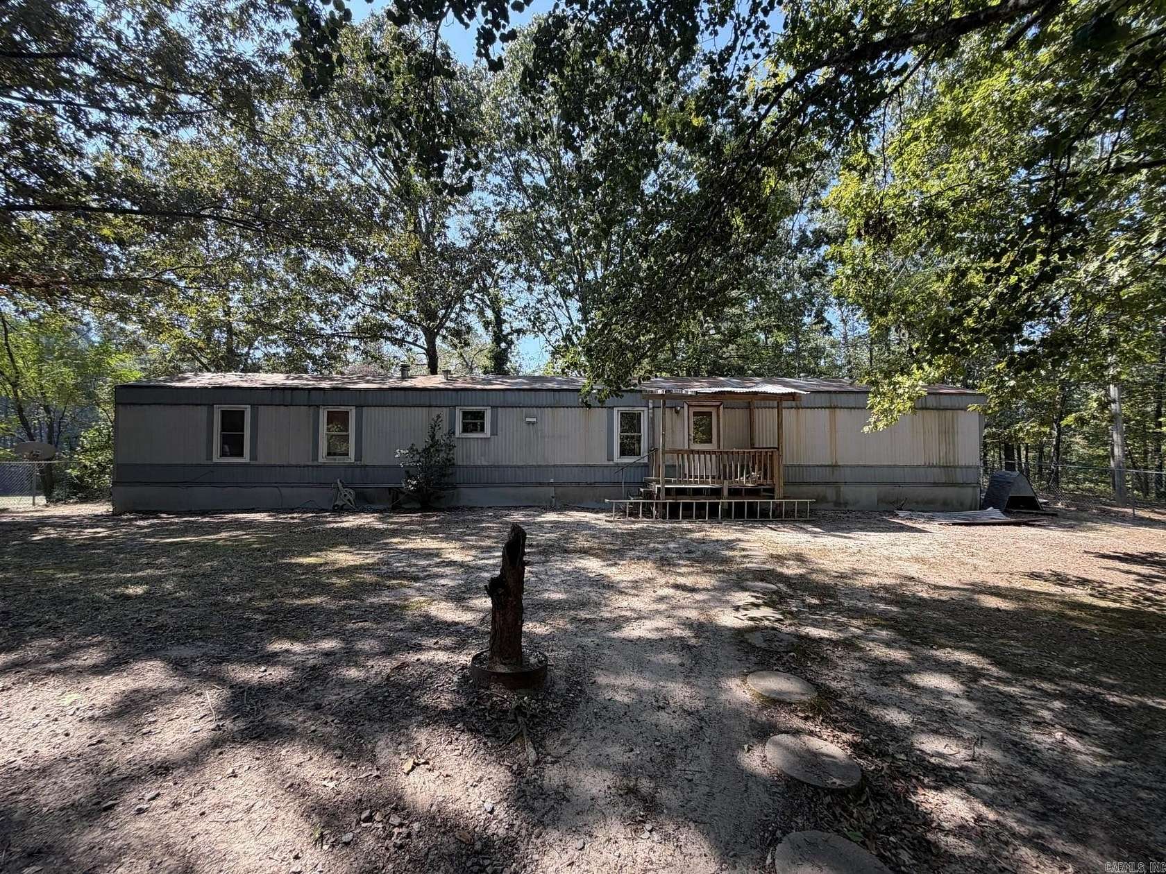 7.29 Acres of Land with Home for Sale in Mabelvale, Arkansas