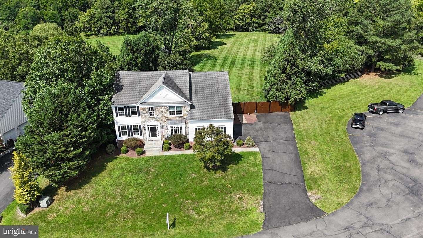 1.72 Acres of Land with Home for Sale in Lovettsville, Virginia