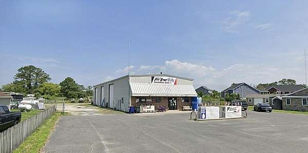 2.1 Acres of Improved Commercial Land for Sale in Chincoteague, Virginia