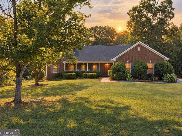 16.5 Acres of Land with Home for Sale in Martin, Georgia