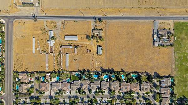 11.6 Acres of Land for Sale in Visalia, California