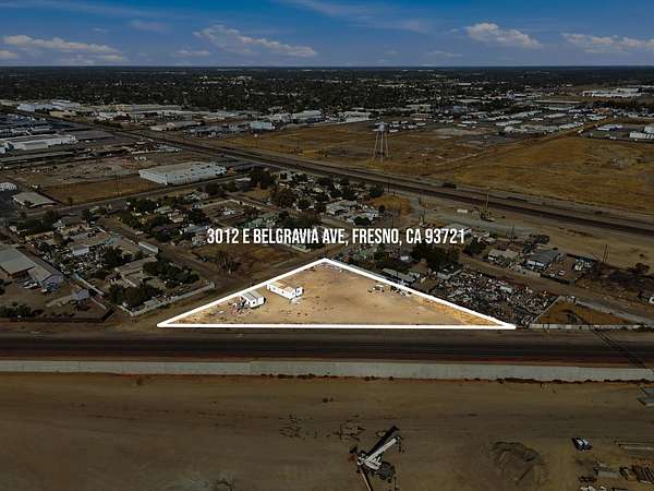 1 Acre of Commercial Land for Sale in Fresno, California