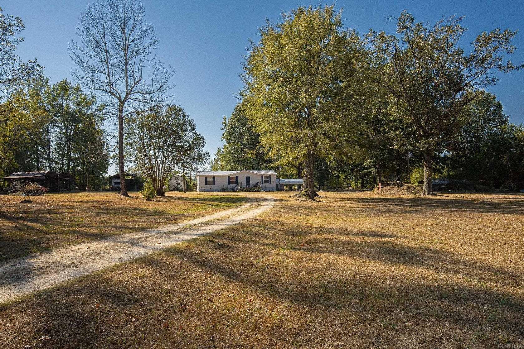 60 Acres of Recreational Land with Home for Sale in Grapevine, Arkansas