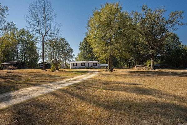 60 Acres of Recreational Land with Home for Sale in Grapevine, Arkansas