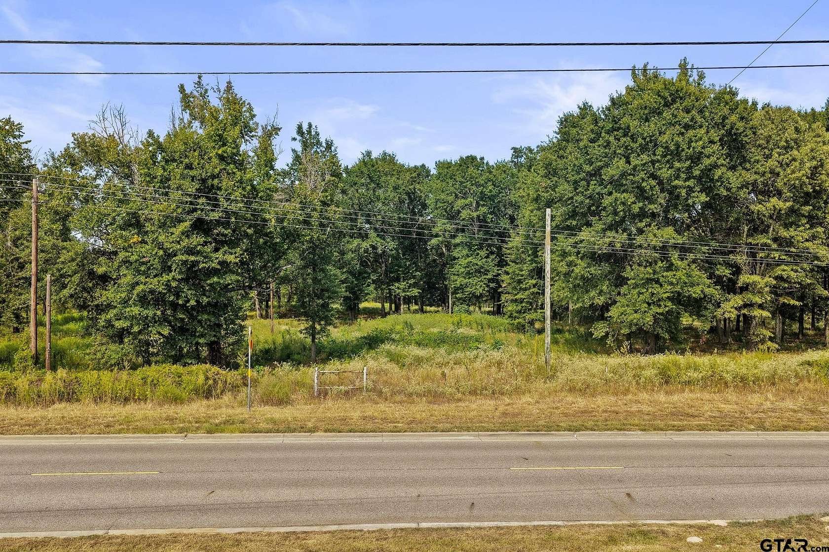 5 Acres of Residential Land for Sale in Mount Pleasant, Texas