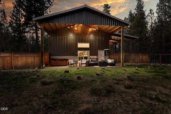 4.65 Acres of Land with Home for Sale in Bend, Oregon