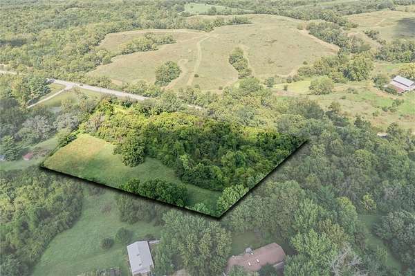 5.39 Acres of Residential Land for Sale in Parkville, Missouri