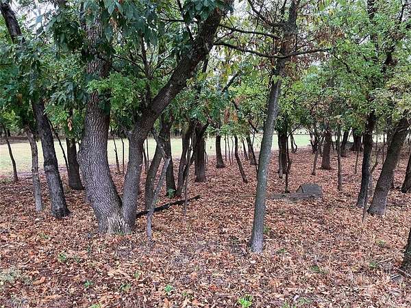 0.98 Acres of Residential Land for Sale in Edmond, Oklahoma