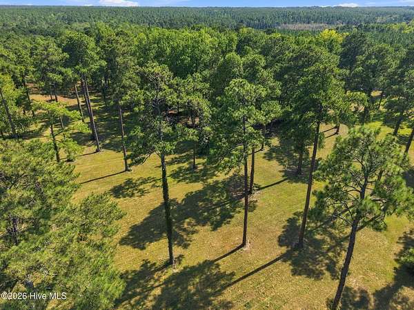 18 Acres of Land for Sale in Southern Pines, North Carolina