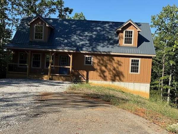 5.52 Acres of Land with Home for Sale in Monticello, Kentucky
