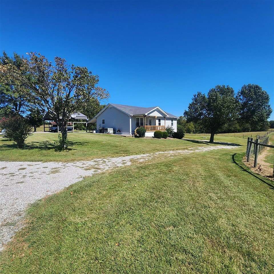 47 Acres of Agricultural Land with Home for Sale in Franklin, Kentucky