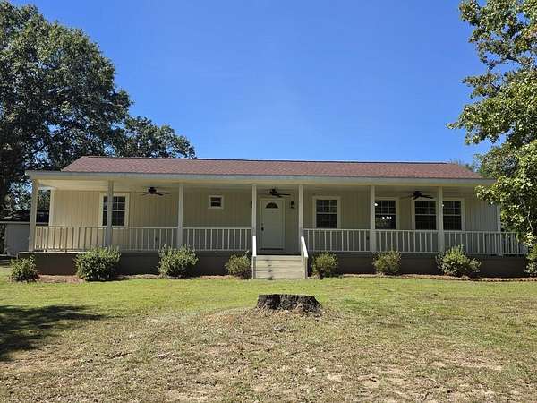 4.7 Acres of Land with Home for Sale in Cottonwood, Alabama