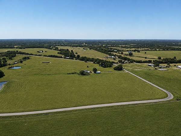 0.5 Acres of Residential Land for Sale in Sumner, Texas