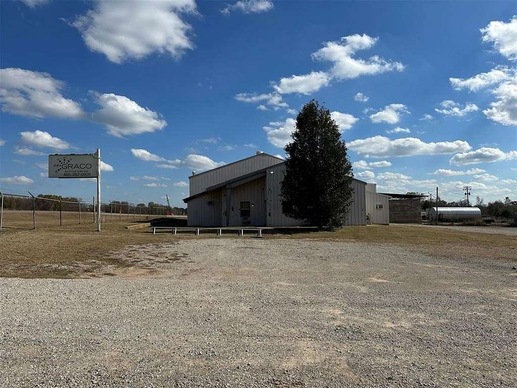 3.9 Acres of Improved Commercial Land for Sale in Seminole, Oklahoma