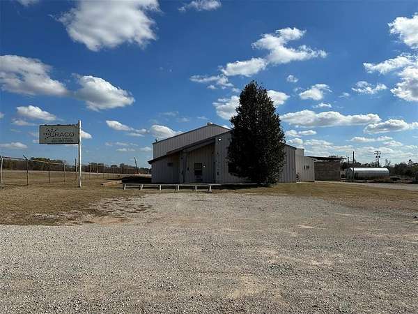 3.9 Acres of Improved Commercial Land for Sale in Seminole, Oklahoma