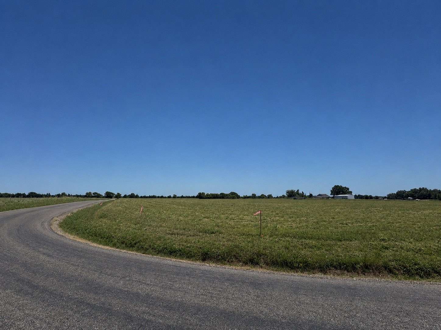 1 Acre of Residential Land for Sale in Sumner, Texas