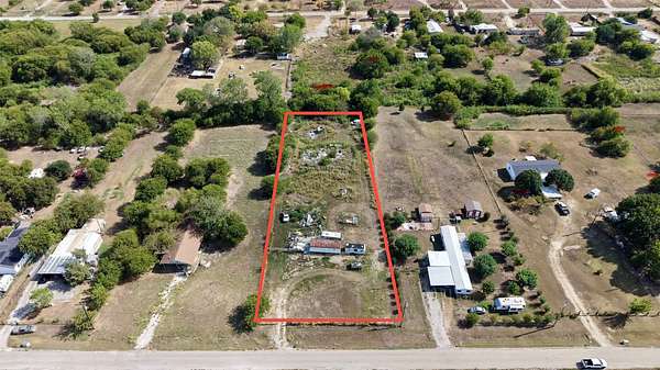 1.5 Acres of Residential Land for Sale in Alvarado, Texas