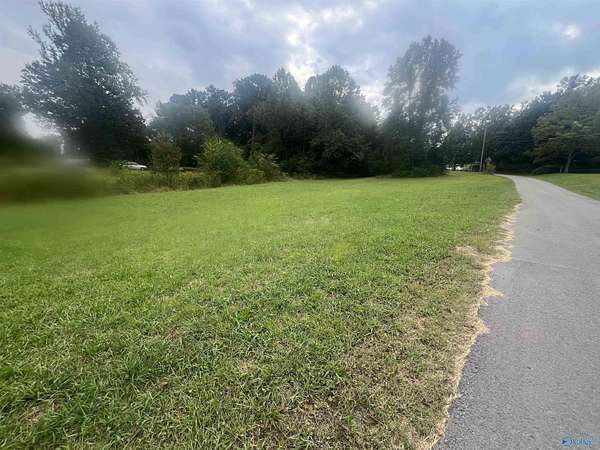 0.49 Acres of Residential Land for Sale in Guntersville, Alabama