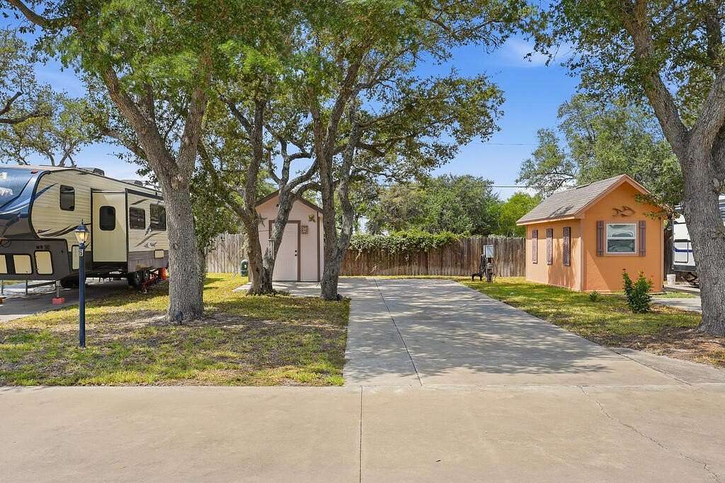 0.06 Acres of Residential Land for Sale in Rockport, Texas