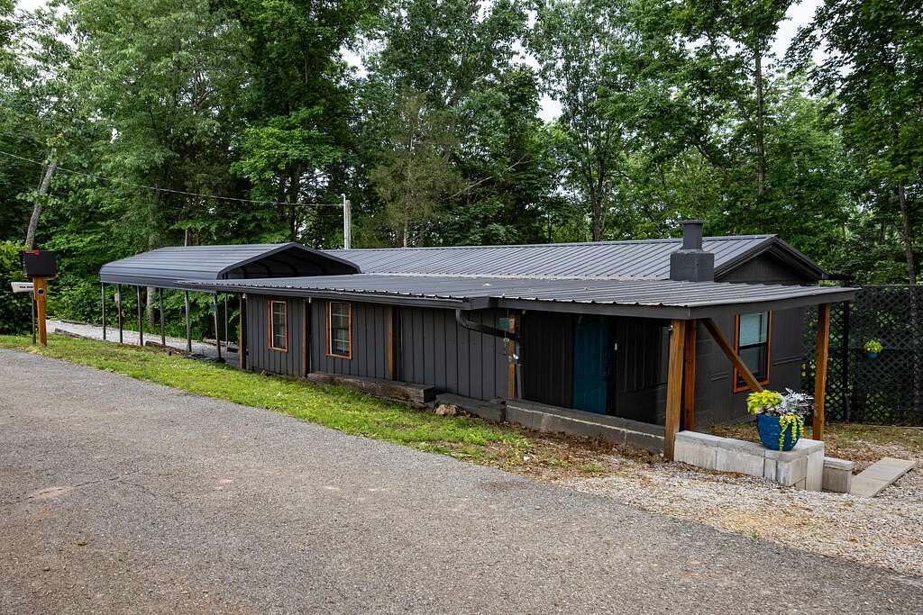 2 Acres of Land with Home for Sale in Sparta, Tennessee