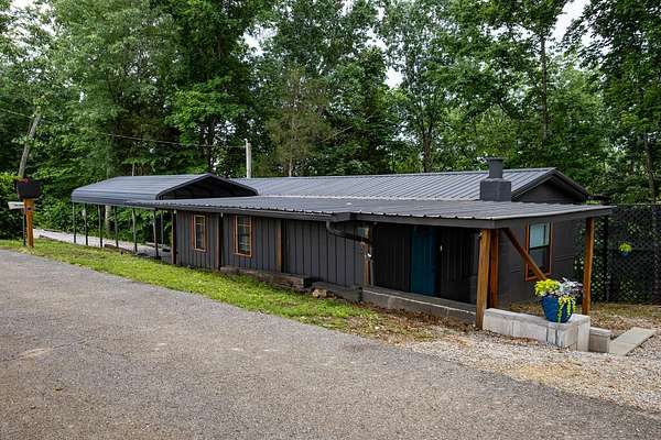 2 Acres of Land with Home for Sale in Sparta, Tennessee