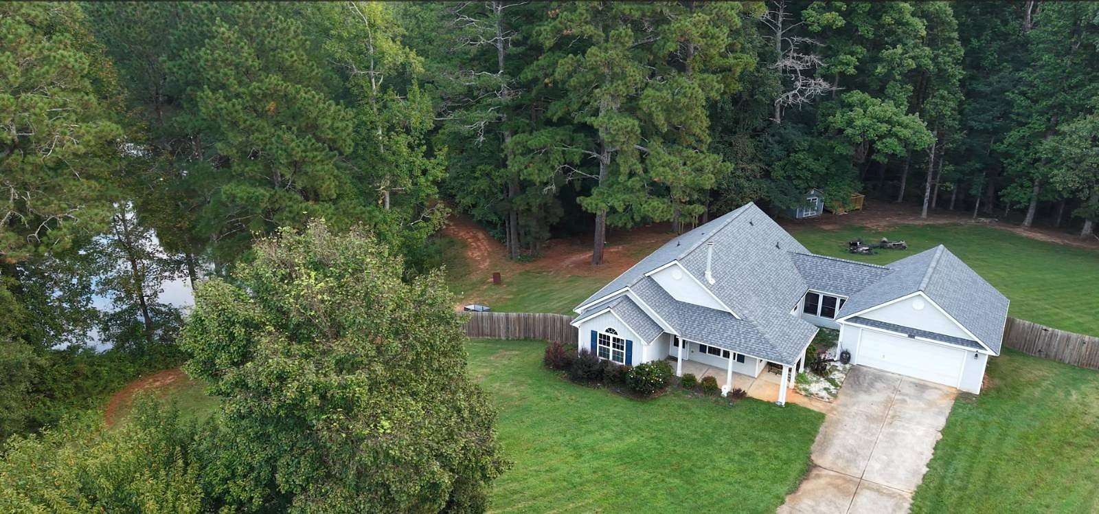 4.3 Acres of Land with Home for Sale in Winder, Georgia