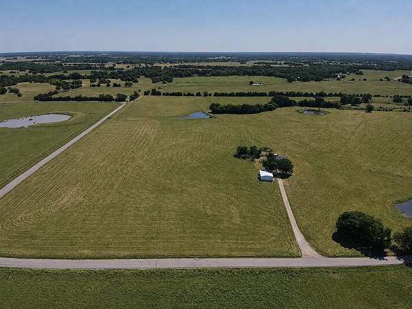 2.25 Acres of Land for Sale in Sumner, Texas