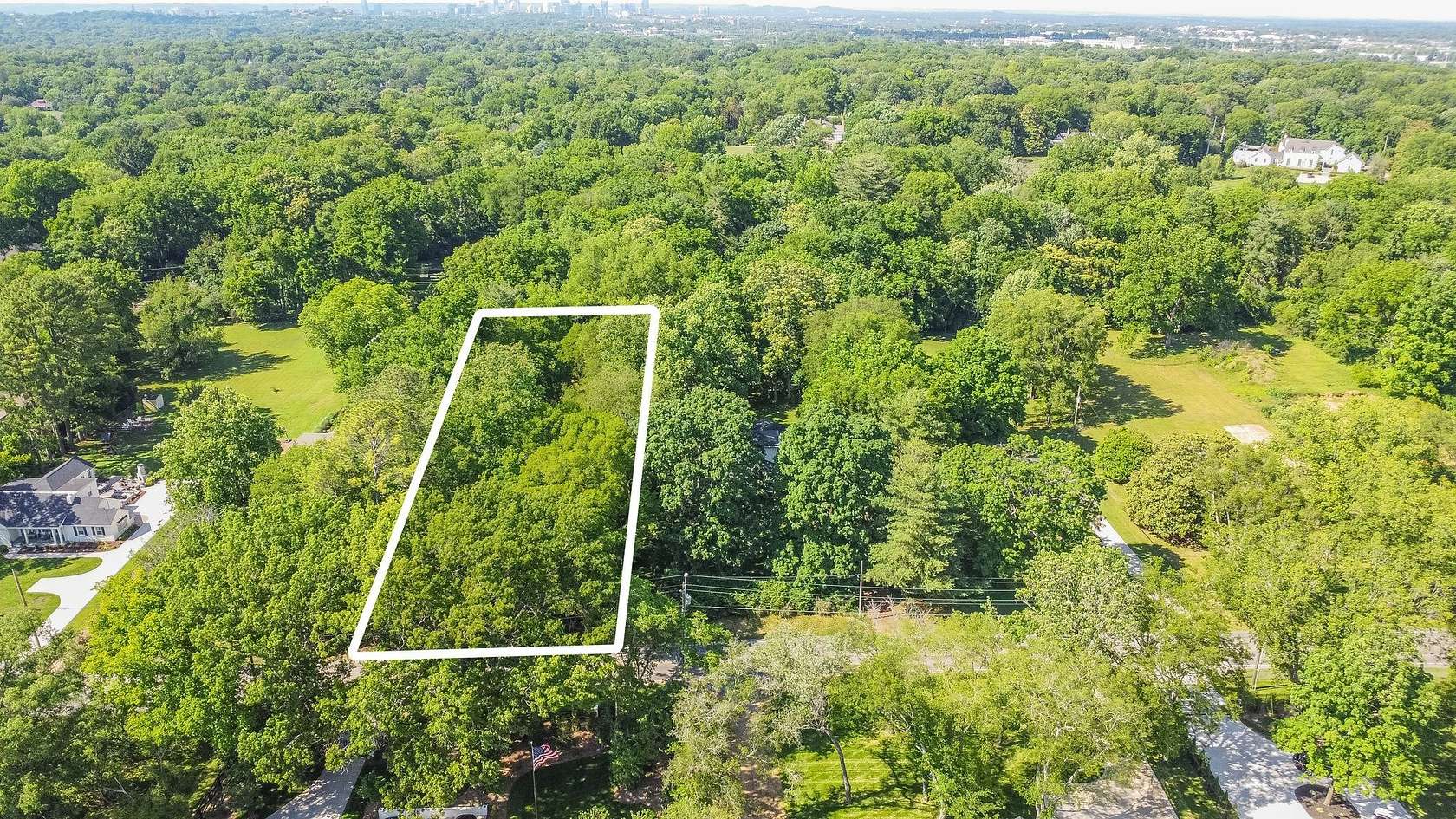 1 Acre of Residential Land for Sale in Nashville, Tennessee