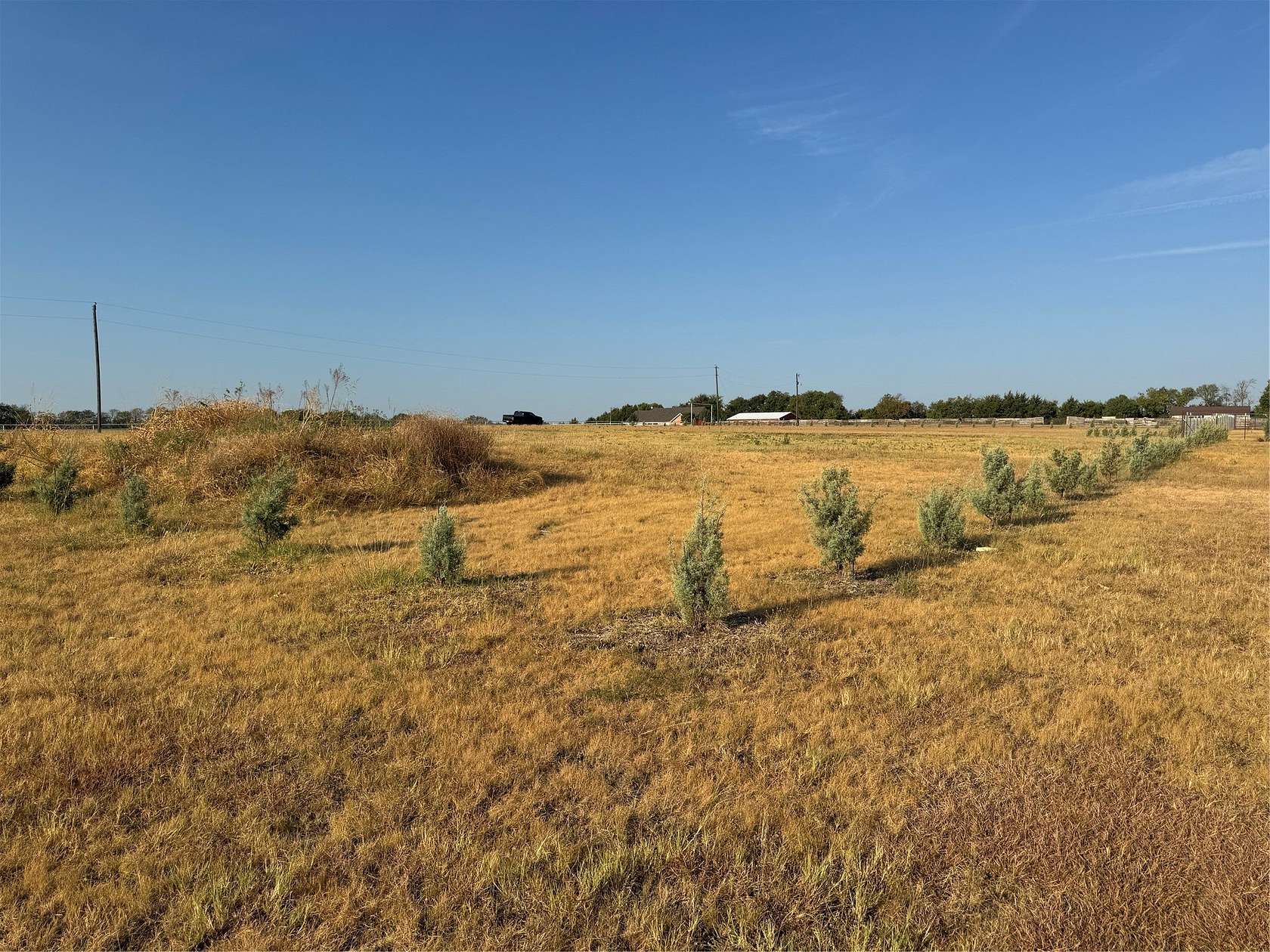 2.37 Acres of Residential Land for Sale in Whitewright, Texas