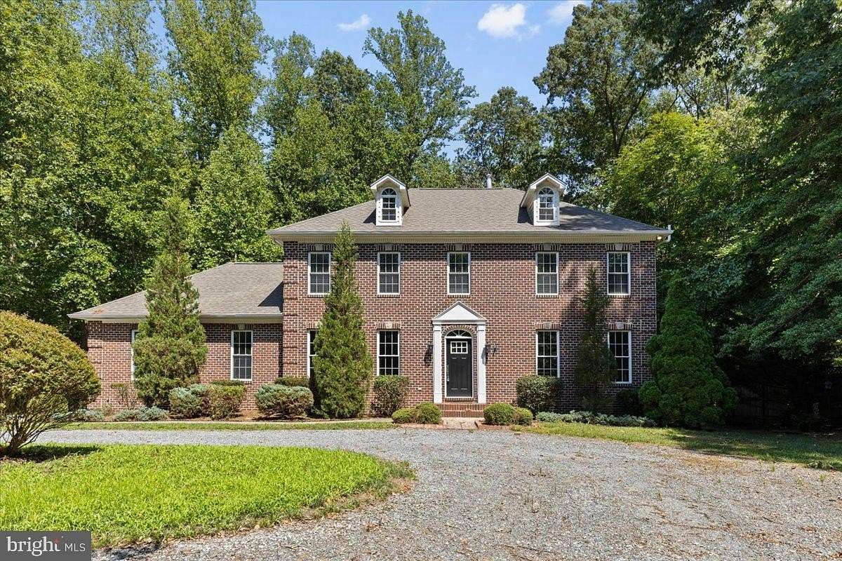 2.13 Acres of Land with Home for Sale in Mechanicsville, Maryland