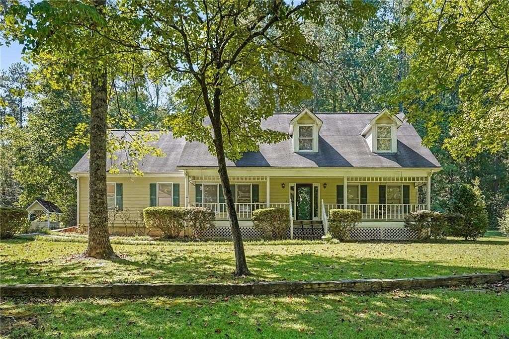 19.8 Acres of Land with Home for Sale in Oxford, Georgia