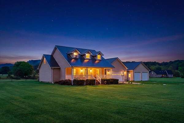 2.56 Acres of Land with Home for Sale in Irvine, Kentucky