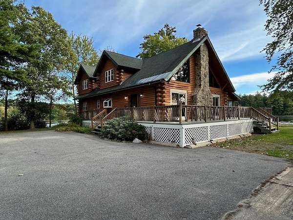2.52 Acres of Land with Home for Sale in Kingston, New Hampshire