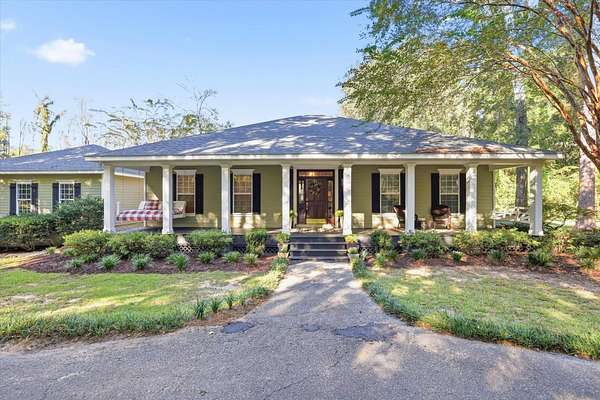 4.1 Acres of Land with Home for Sale in Tallahassee, Florida