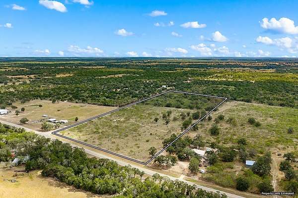 23.4 Acres of Agricultural Land for Sale in Flatonia, Texas
