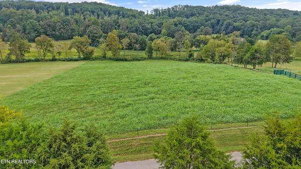 5.1 Acres of Land for Sale in Philadelphia, Tennessee