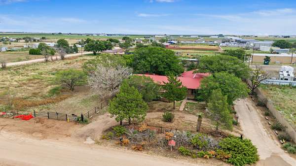 2.5 Acres of Land with Home for Sale in Lubbock, Texas
