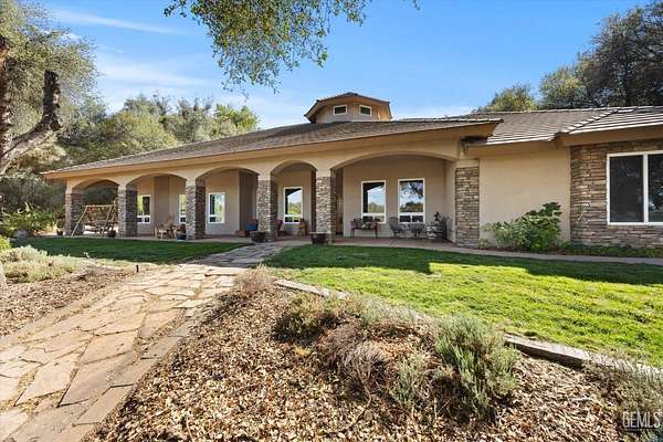 5 Acres of Land with Home for Sale in Keene, California