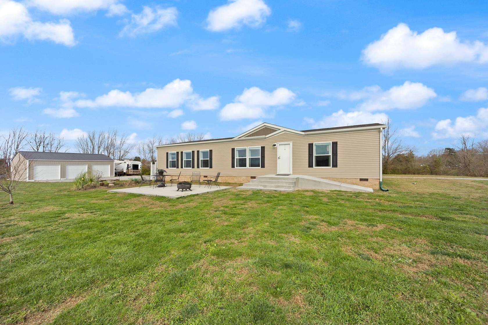 10 Acres of Land with Home for Sale in Lancaster, Kentucky