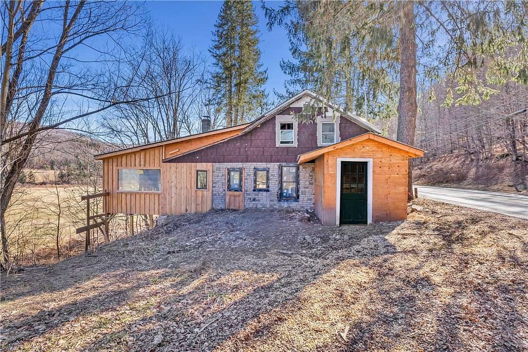 4 Acres of Land with Home for Sale in Callicoon, New York