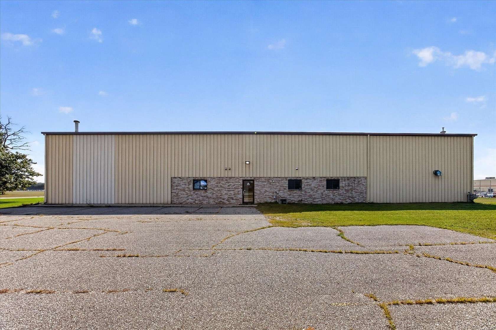 3 Acres of Improved Commercial Land for Sale in Evart, Michigan