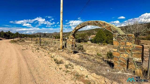 0.75 Acres of Land for Sale in Dixon, New Mexico