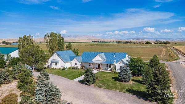 40 Acres of Land with Home for Sale in Emmett, Idaho