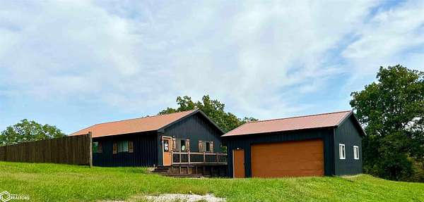 5 Acres of Land with Home for Sale in Unionville, Iowa