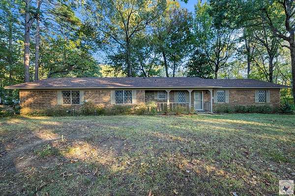 8.1 Acres of Land with Home for Sale in Texarkana, Texas