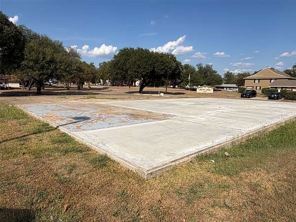 0.26 Acres of Commercial Land for Sale in Mexia, Texas